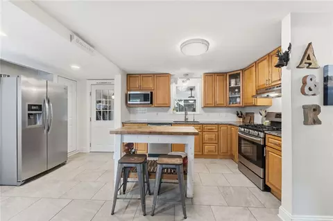 Kitchen - 63 Massasoit Dr, Warwick, RI 02888 photo 2 of 3