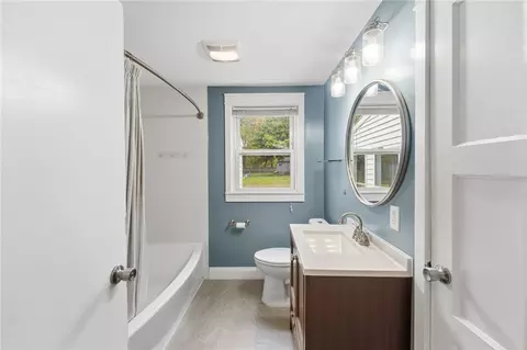 Bath - 63 Massasoit Dr, Warwick, RI 02888 photo 2 of 2
