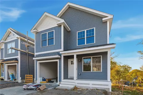 8 Teresa Ann Xing, West Warwick, RI 02893