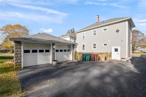 Exterior - 203 Hemond Ave, Woonsocket, RI 02895 photo 4 of 9
