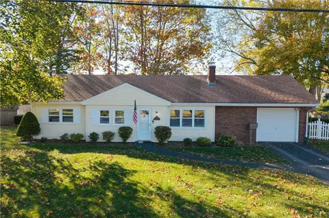 25 Honeysuckle Rd, Warwick, RI 02888