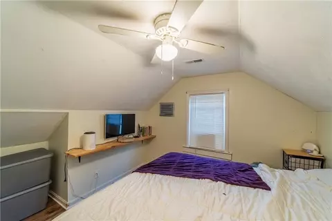 Bedroom - 23 Stoddard Pl, Warwick, RI 02888 photo 2 of 3