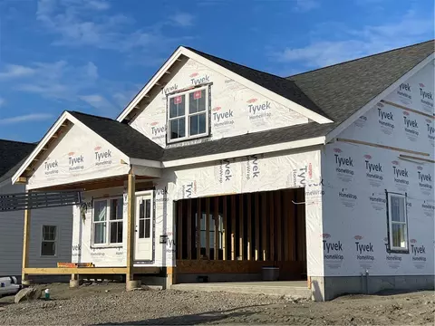 290 Freedom Trail Dr, Portsmouth, RI 02871