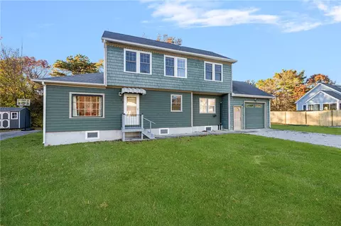 130 Pequot Dr, Charlestown, RI 02813