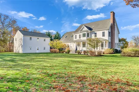 Exterior - 25 Asylum Rd, Warren, RI 02885 photo 3 of 3