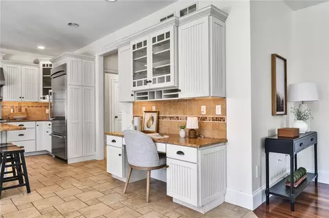 Kitchen - 25 Asylum Rd, Warren, RI 02885 photo 3 of 6