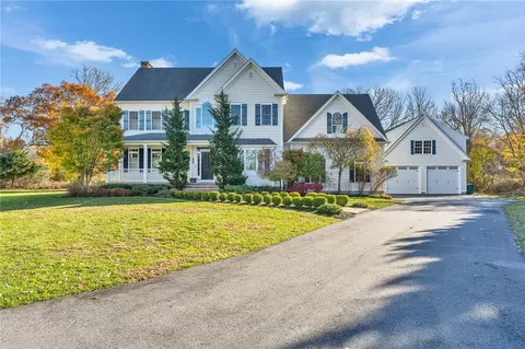 25 Asylum Rd, Warren, RI 02885