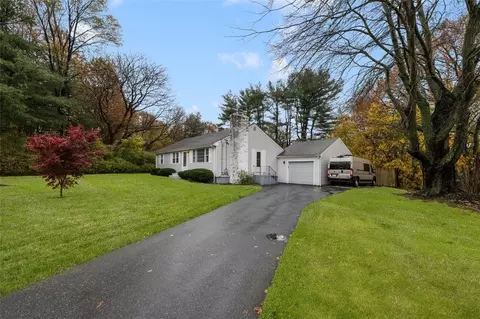 128 Old River Rd, Lincoln, RI 02865