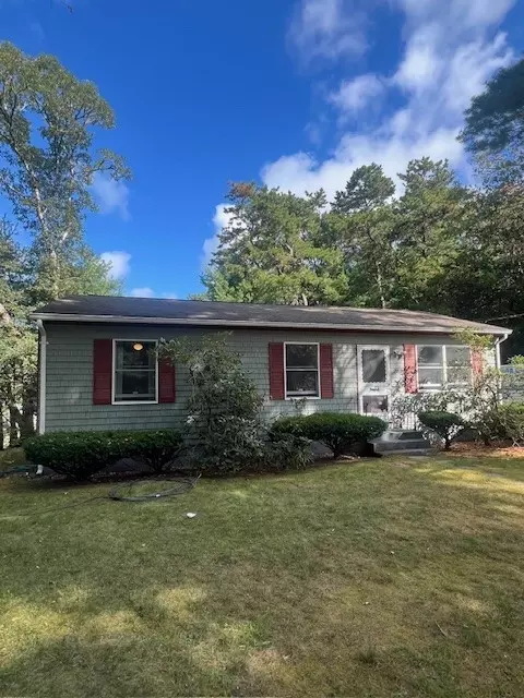 53 Skagerrak Rd, Charlestown, RI 02813