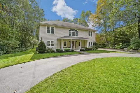151 Old Jenckes Hill Rd, Lincoln, RI 02865