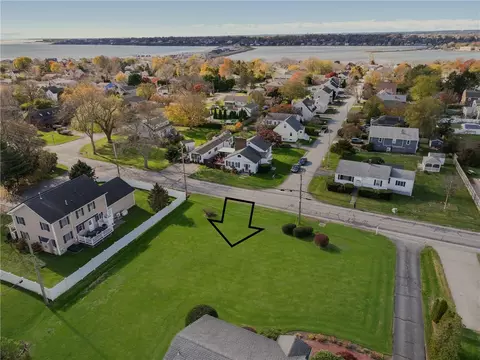 0 Wolcott Ave, Middletown, RI 02842