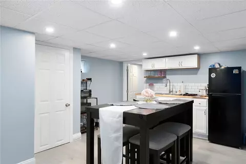 60 Fairlawn Ave, Woonsocket, RI 02895 photo 25