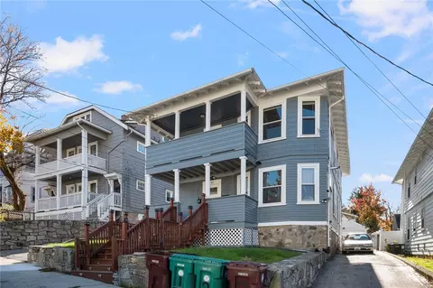 60 Fairlawn Ave, Woonsocket, RI 02895 photo 2
