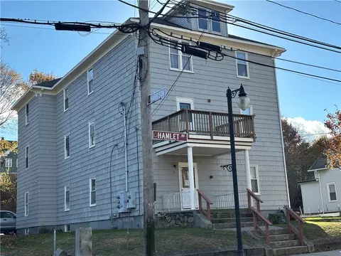 71 Hamlet Ave, Woonsocket, RI 02895 photo 3