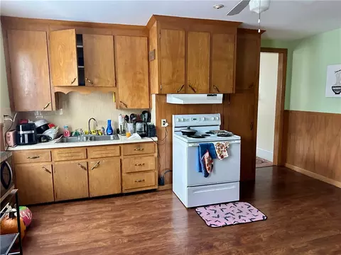 71 Hamlet Ave, Woonsocket, RI 02895 photo 8