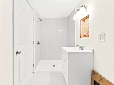 208 Dulude Ave, Woonsocket, RI 02895 photo 12