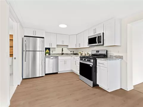 208 Dulude Ave, Woonsocket, RI 02895 photo 2