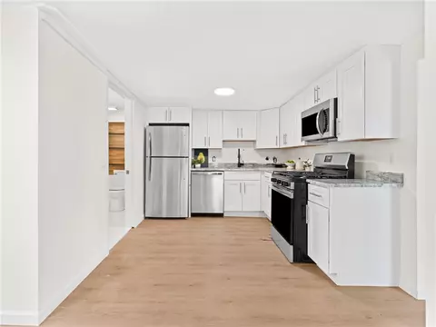 208 Dulude Ave, Woonsocket, RI 02895 photo 5