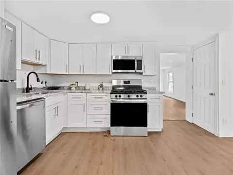 208 Dulude Ave, Woonsocket, RI 02895 photo 3