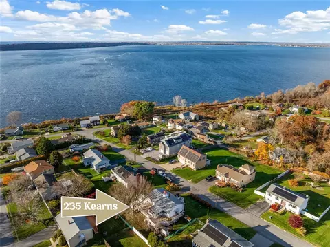 235 Kearns Ave, Tiverton, RI 02878