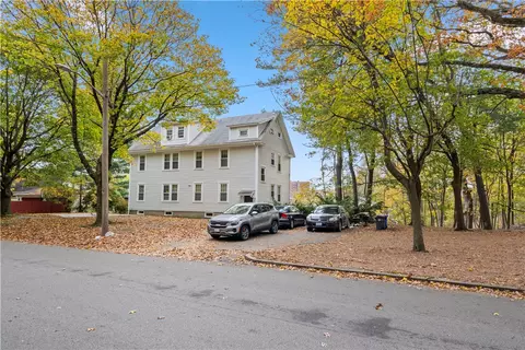 308 Pleasant Valley Pkwy, Providence, RI 02908