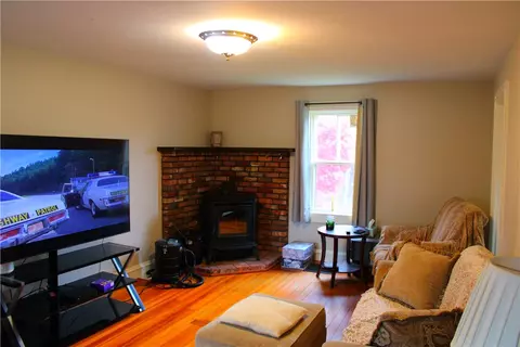 Living - 67 Dexter Rd, Scituate, RI 02857 photo 1 of 3