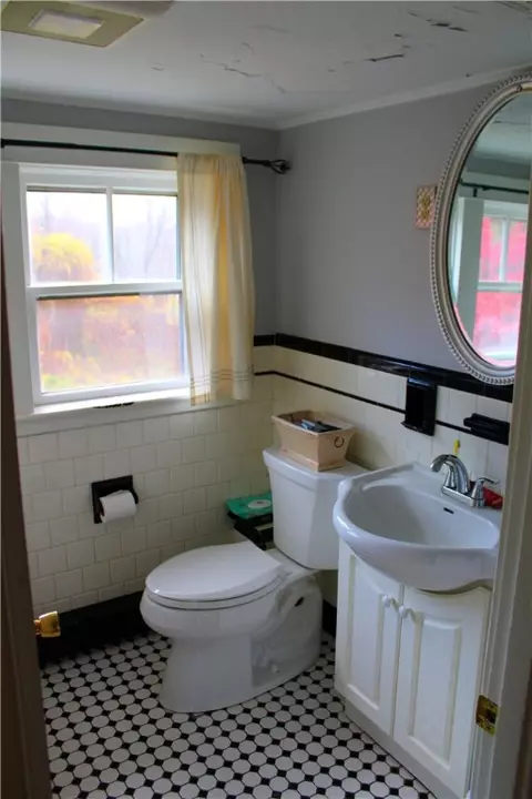 Bath - 67 Dexter Rd, Scituate, RI 02857 photo 1 of 3