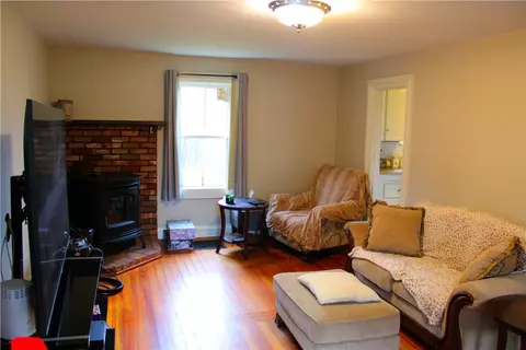 Living - 67 Dexter Rd, Scituate, RI 02857 photo 2 of 3