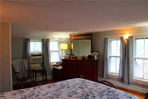Bedroom - 67 Dexter Rd, Scituate, RI 02857 photo 3 of 7