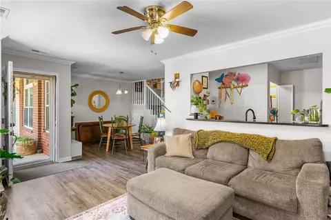 626 Smithfield Rd #903, North Providence, RI 02904