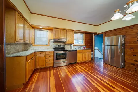Kitchen - 30 White Rock Road Rd, Warwick, RI 02889 photo 2 of 3