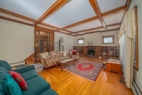 Living - 30 White Rock Road Rd, Warwick, RI 02889 photo 3 of 5