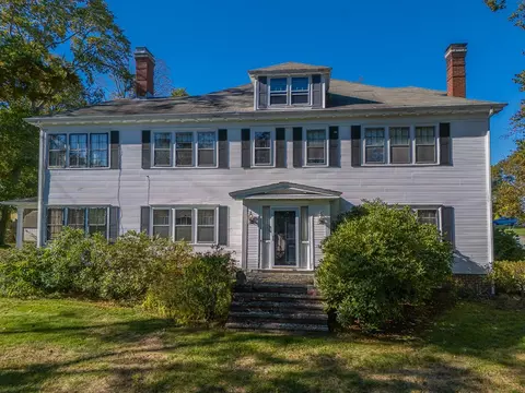 30 White Rock Road Rd, Warwick, RI 02889