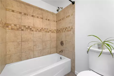 Bath - 5 Ichabod Ln, Westerly, RI 02891 photo 2 of 2