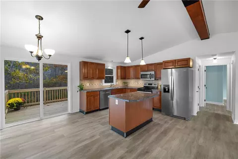Kitchen - 5 Ichabod Ln, Westerly, RI 02891 photo 4 of 4