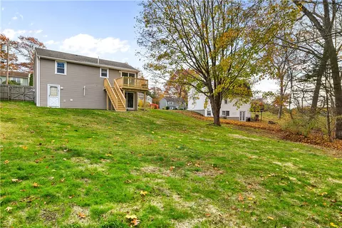 Exterior - 5 Ichabod Ln, Westerly, RI 02891 photo 7 of 9