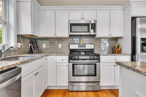 Kitchen - 71 Northup St, Warwick, RI 02889 photo 4 of 4