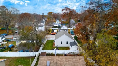 View/Area - 71 Northup St, Warwick, RI 02889 photo 1 of 4