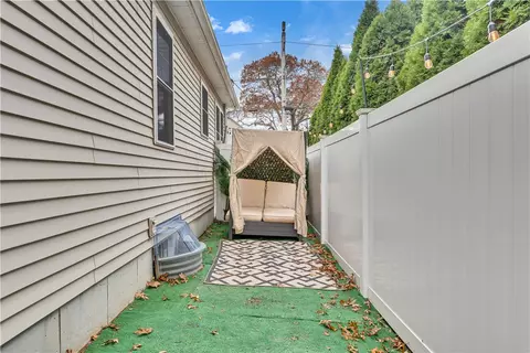 Exterior - 71 Northup St, Warwick, RI 02889 photo 8 of 8