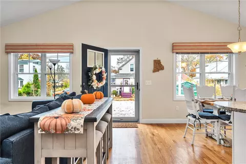 Entry Way - 71 Northup St, Warwick, RI 02889 photo 1 of 1