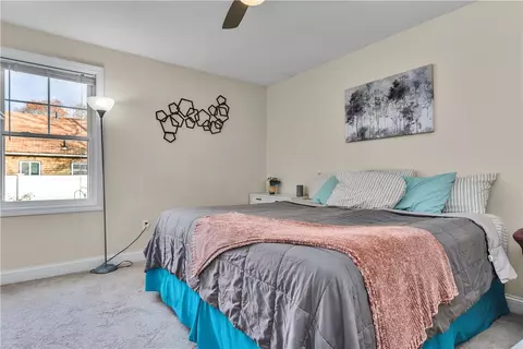 Bedroom - 71 Northup St, Warwick, RI 02889 photo 1 of 8