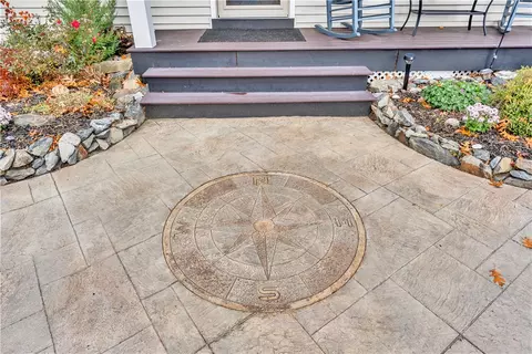 Exterior - 71 Northup St, Warwick, RI 02889 photo 4 of 8