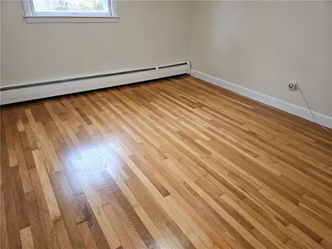 Bedroom - 39 Damon Ave, Warwick, RI 02889 photo 2 of 2