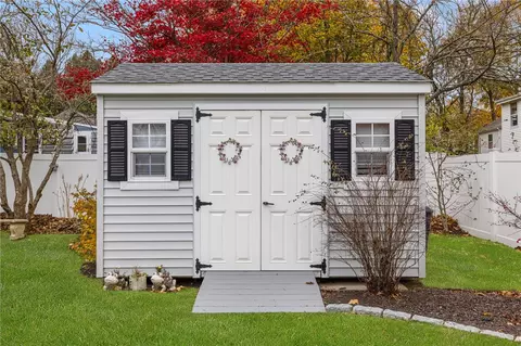 23 Clara Ave, Warwick, RI 02889 photo 27