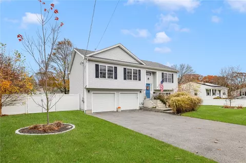23 Clara Ave, Warwick, RI 02889 photo 2