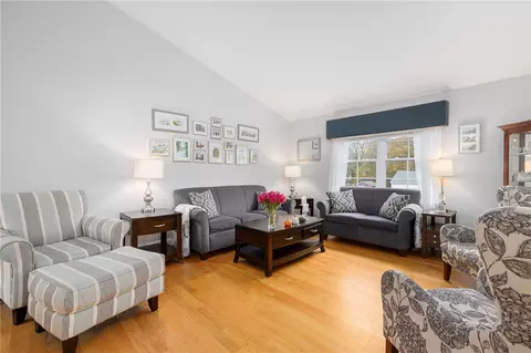 23 Clara Ave, Warwick, RI 02889 photo 3