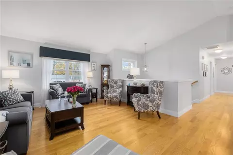 23 Clara Ave, Warwick, RI 02889 photo 5