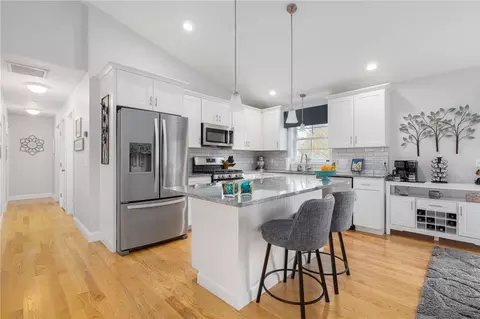 23 Clara Ave, Warwick, RI 02889 photo 7