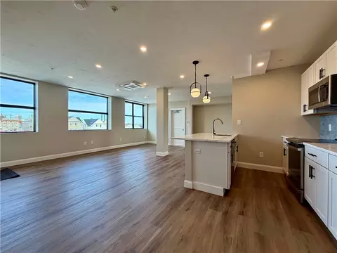 754 Eddy St #3B, Providence, RI 02903