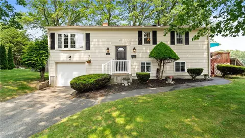 21 Orford St, North Providence, RI 02904